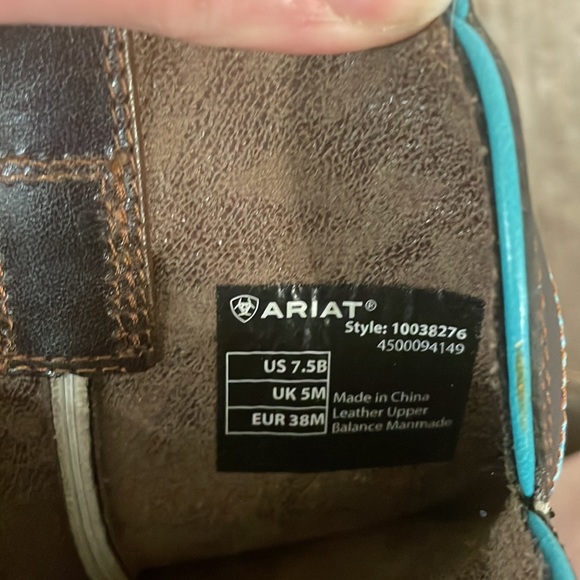 Cowgirl Boots - Picture 4 of 5